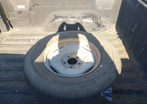 2002 Ford F-150 Lariat/Xlt z USA, uszkodzony, nr VIN 1FTRW07LX2KC79826